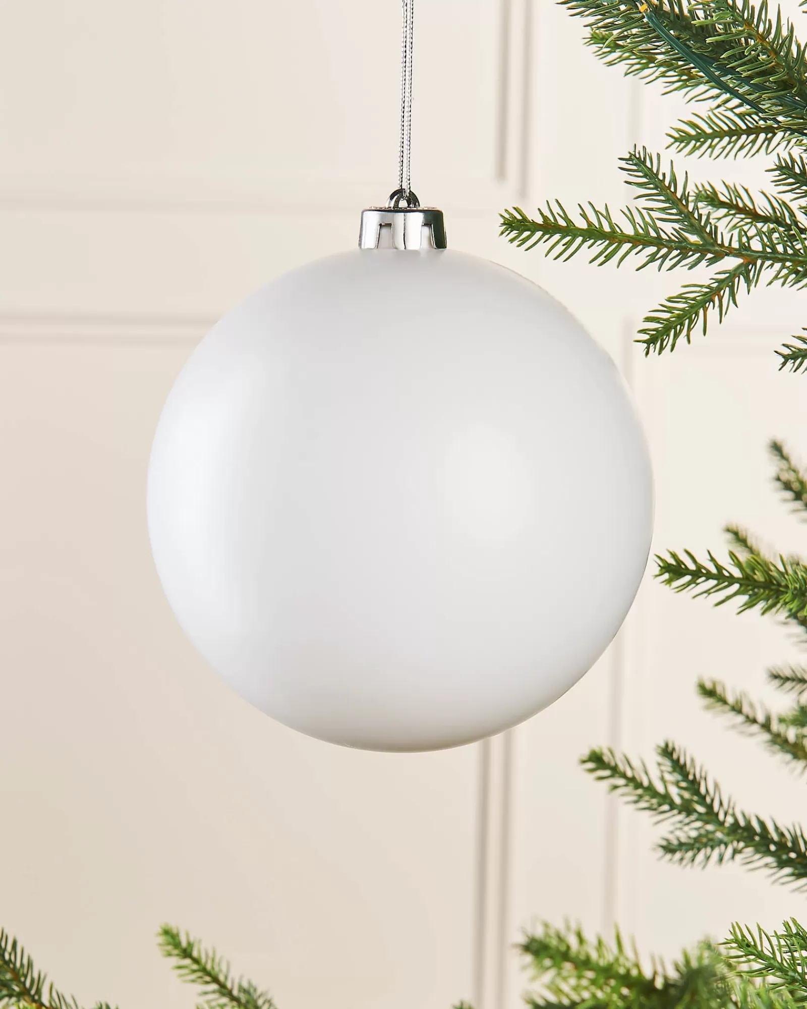 WeRChristmas Oversized Baubles | Shatterproof Baubles^White Large Matt Shatterproof Bauble, 15 Cm