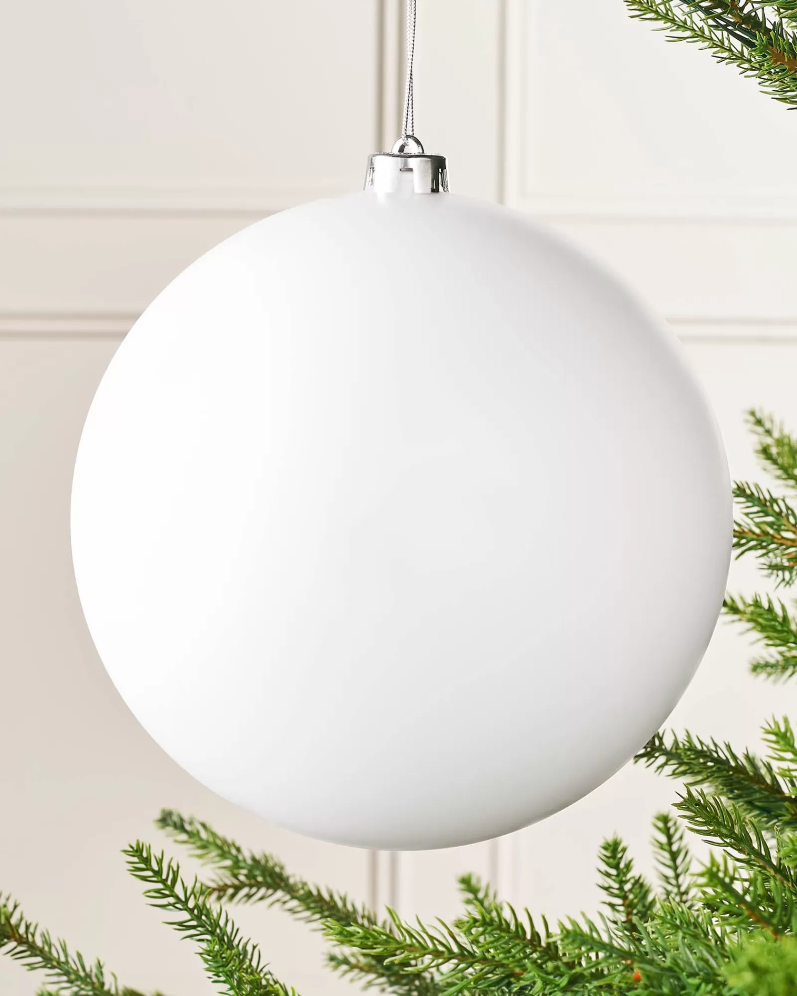 WeRChristmas Oversized Baubles | Shatterproof Baubles^White Large Matt Shatterproof Bauble, 20 Cm