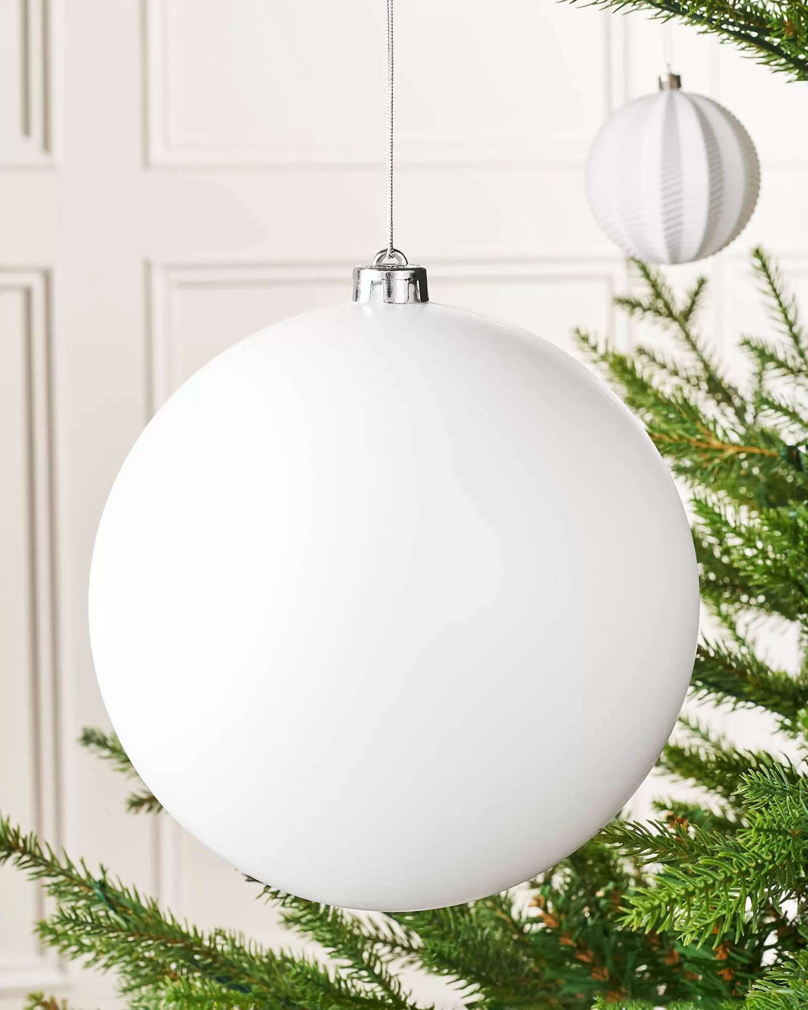 WeRChristmas Oversized Baubles | Shatterproof Baubles^White Large Matt Shatterproof Bauble, 20 Cm